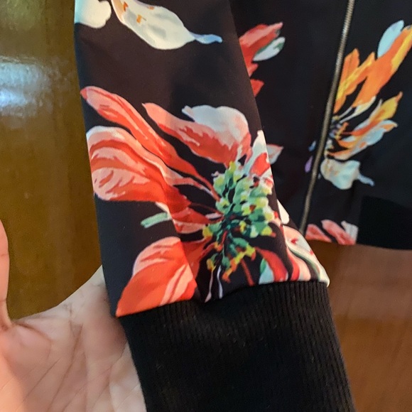 BOMBER JACKET FLORAL PRINT - Picture 6 of 7